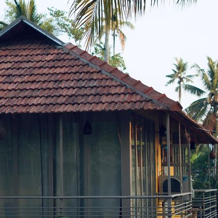 Vrindavan Homestay Mundrothuruth Ngoại thất bức ảnh