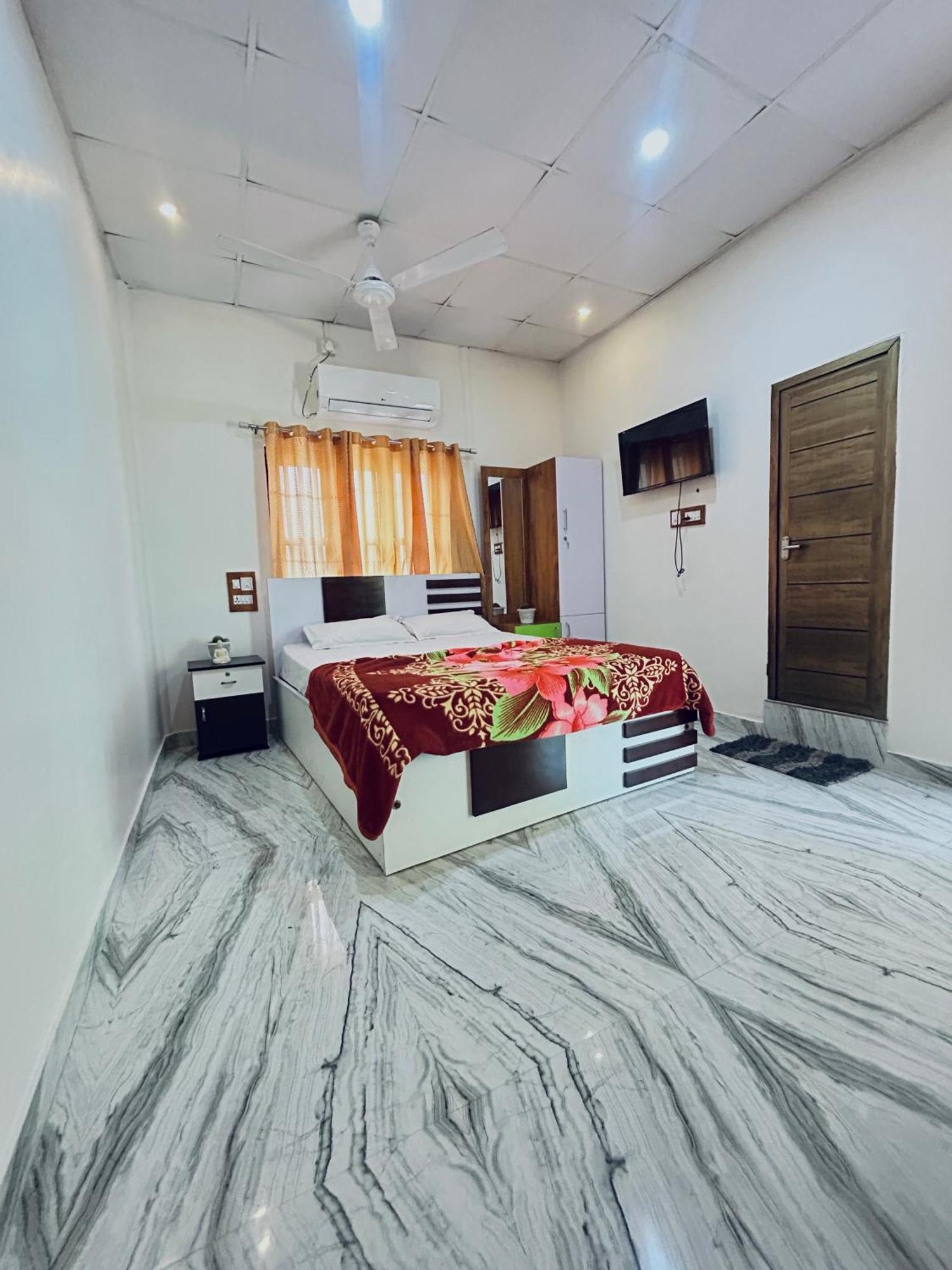 Vrindavan Homestay Mundrothuruth Ngoại thất bức ảnh