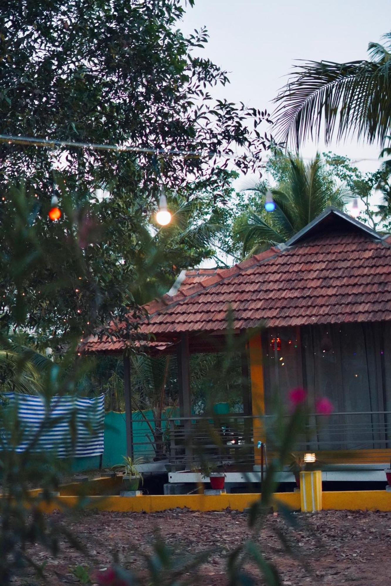 Vrindavan Homestay Mundrothuruth Ngoại thất bức ảnh